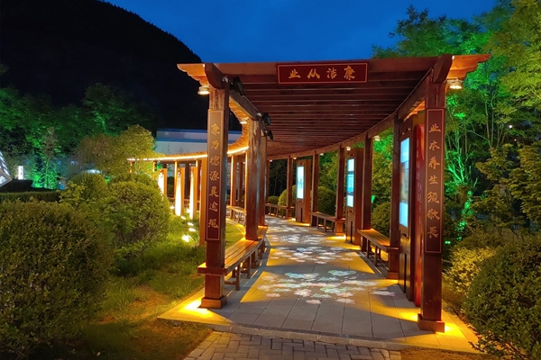 2 廉潔長廊生“廉花”_副本.jpg