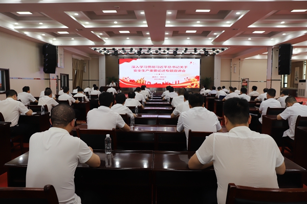 1699346117693985.jpg 宣講下基層_副本.jpg