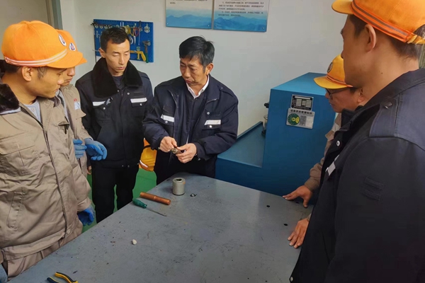 1700616489115637.jpg 黨員攻關(guān)項目_副本.jpg