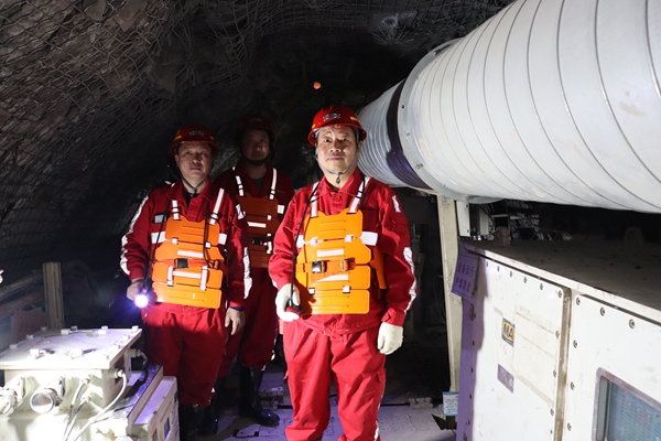 1700812776101770.jpg 小莊-劉總.jpg