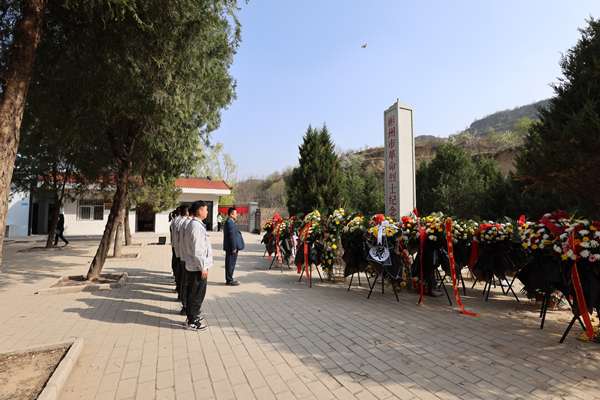 1712281957678294.jpg 1.jpg