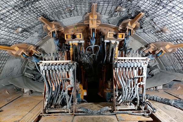 1717556270107510.jpg TBM8_副本_副本.jpg