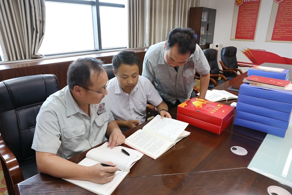 配圖 (2)_副本.jpg