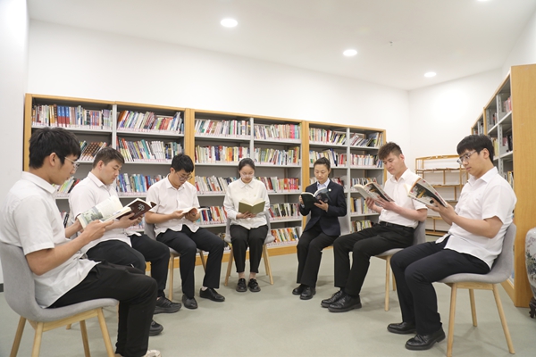 1745392835315779.jpg 0A8A0353_副本.jpg