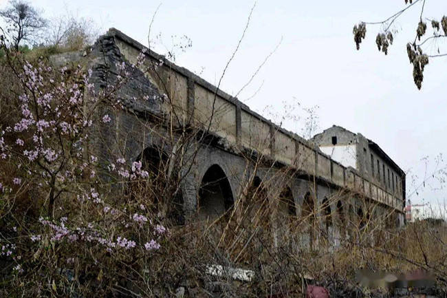 1747124715699924.jpg 一、精神密碼:從歷史深處走來——1.銅川煤礦老礦部_副本.jpg