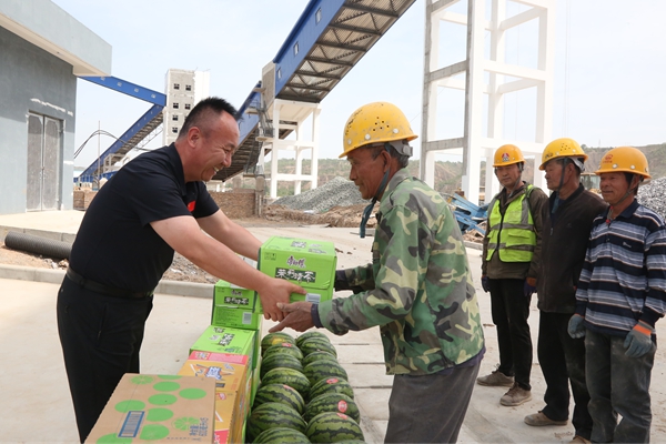 現場慰問 (1)_副本.jpg