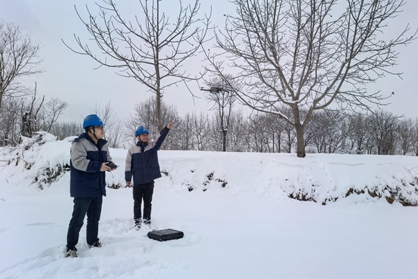 1767265662448246.jpg 1.雪中巡線_副本.jpg